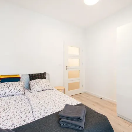 Superapart Bobrowiecka 10 Warschau