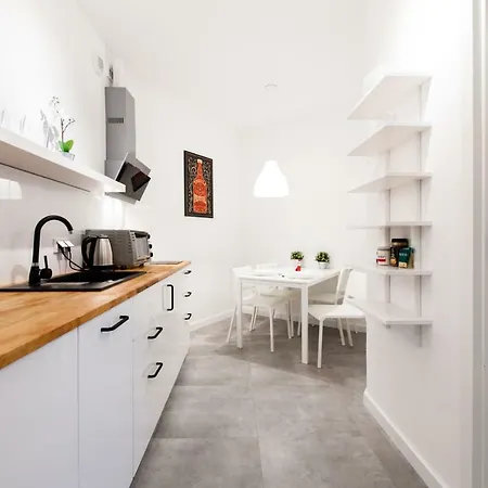 Superapart Bobrowiecka 10 - Obok Centrum Olinek Apartman *